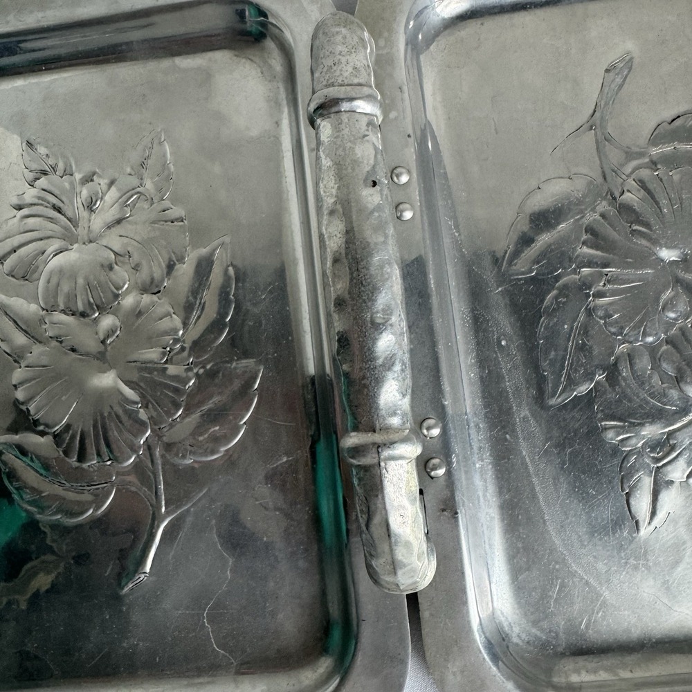 Vintage Aluminum Floral Hinged Serving Tray Folding MCM Mid Century Mod Hammered - Picture 3 of 9